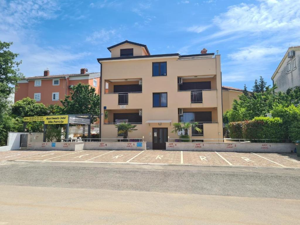 Villa Patricija-Apartmani Porec Esterno foto