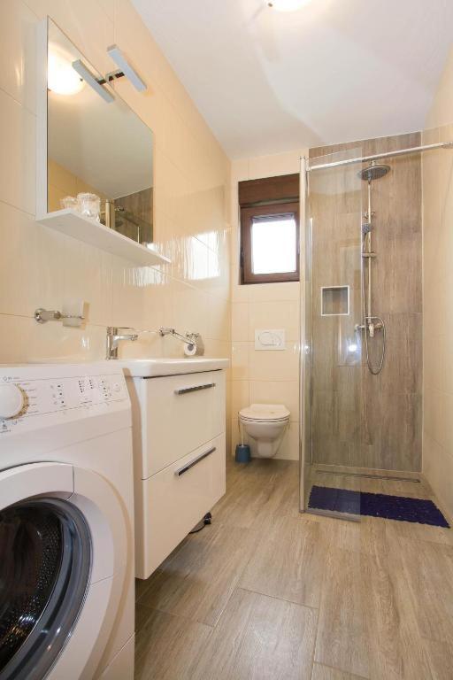 Villa Patricija-Apartmani Porec Esterno foto